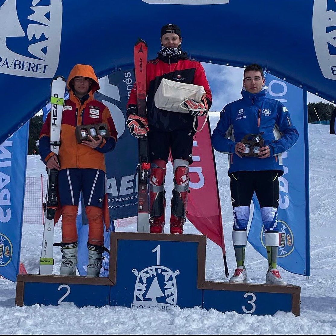 Cap de setmana complicat de nevades pero amb algún resultat dels juvenils del club. Moltes felicitats a Marçal Mestres per la seva 2a posició del GS de dissabte al campionat d’Espanya a Baquèira i es confirma 9é del rànking mundial del seu any 👏🏼
Resultats GS dissabte:
Berta Suau: DNF2
Bruna Suau: DNF1
Marina Llambrich: DNF2
Carla Montserrat 35: 268,06pts
Alex Paniagua 47: 144,77pts
Marçal Mestree 2n: 55,07pts (millora)
Resultats SL diumenge:
Berta Suau: DNF2
Bruna Suau: DNF1
Marina Llambrich: DNF2
Carla Montserrat 18: 509,88pts
Alex Paniagua 24: 136,52pts
Marçal Mestres 10: 74,44pts